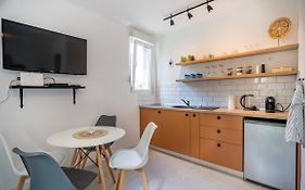 Cozy Apartment, 10 Minutes Walking Distance From The Old Town